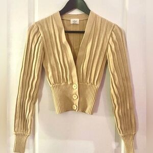 Wilfred crop sweater in beige